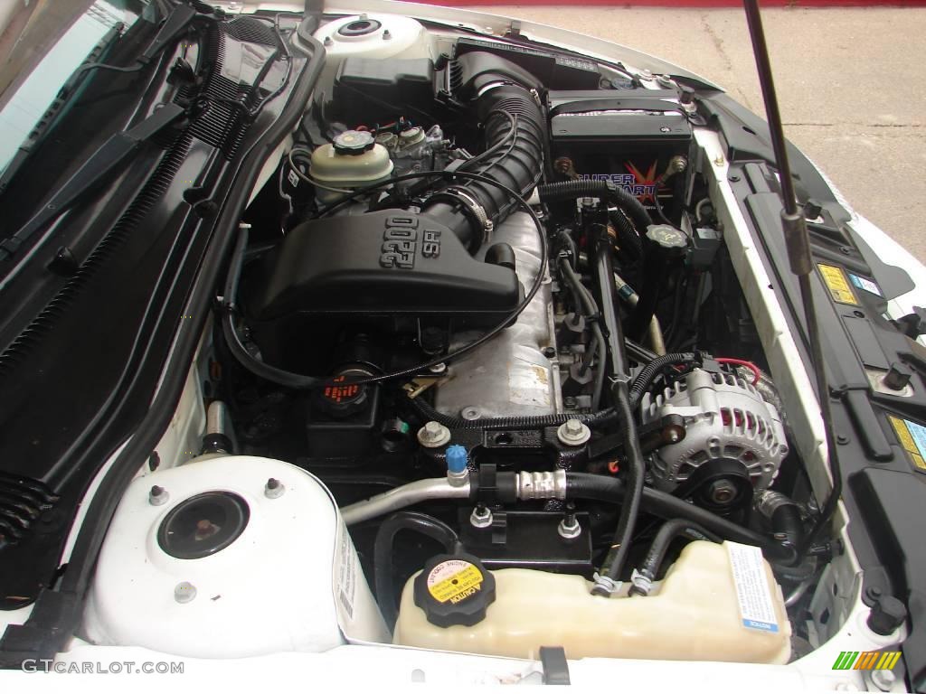 1999 Cavalier Sedan - Bright White / Graphite photo #28
