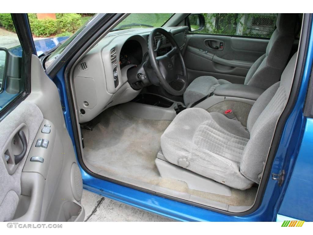 2000 Blazer LS 4x4 - Space Blue Metallic / Medium Gray photo #31