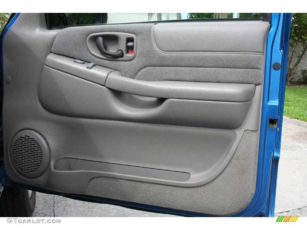2000 Blazer LS 4x4 - Space Blue Metallic / Medium Gray photo #34