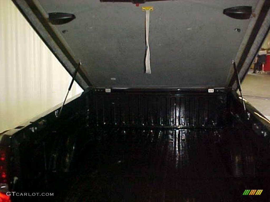 2003 Silverado 1500 Regular Cab - Black / Dark Charcoal photo #16