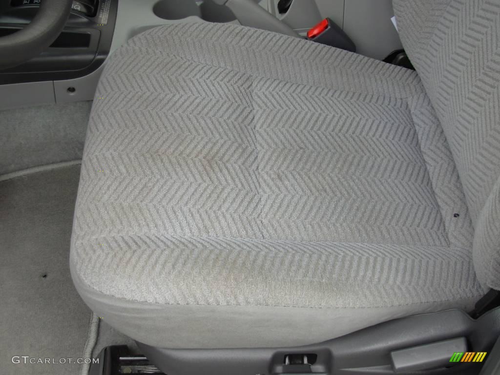 2001 Montero Sport ES - Alpine White / Gray photo #9