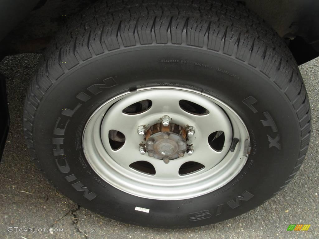 2001 Montero Sport ES - Alpine White / Gray photo #17