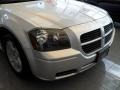 2005 Bright Silver Metallic Dodge Magnum SXT  photo #12