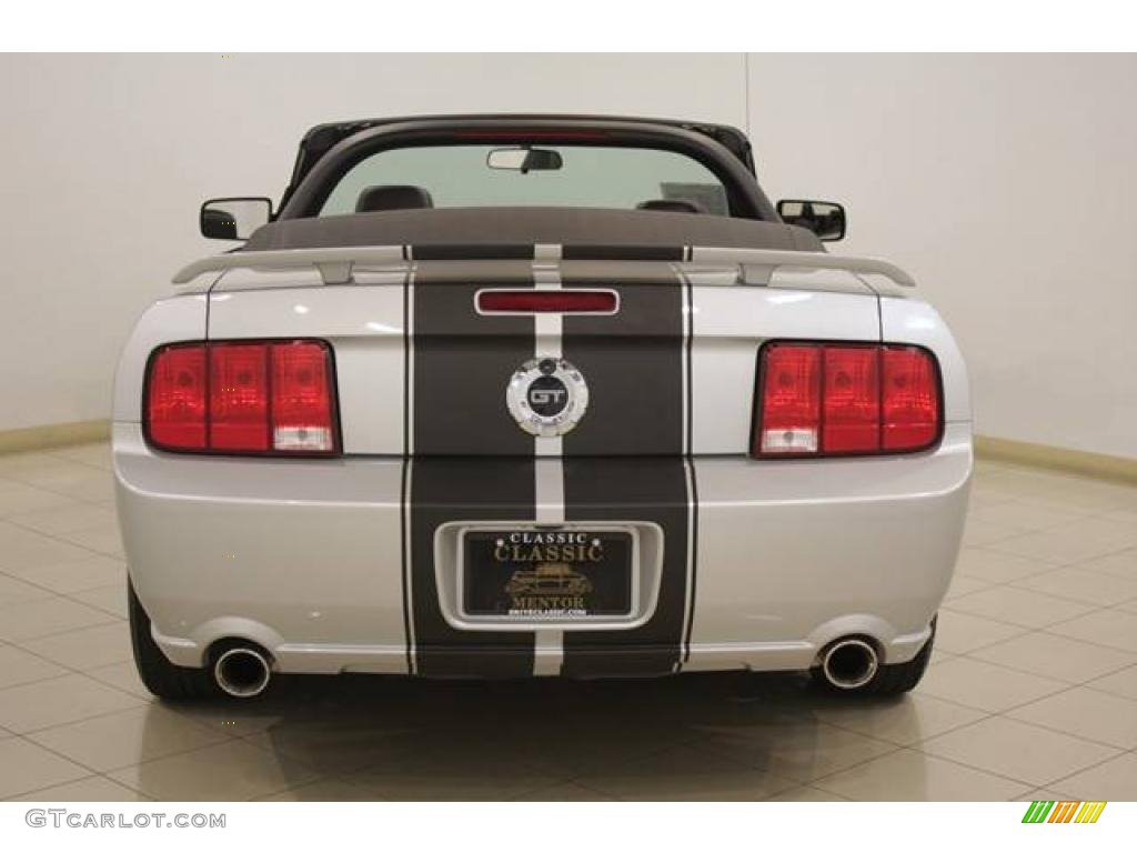 2005 Mustang GT Premium Convertible - Satin Silver Metallic / Dark Charcoal photo #6