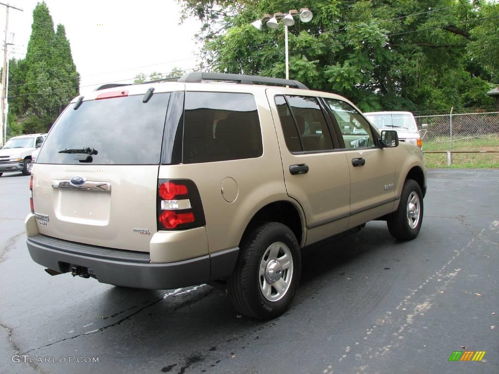 2006 Explorer XLS - Pueblo Gold Metallic / Camel photo #6