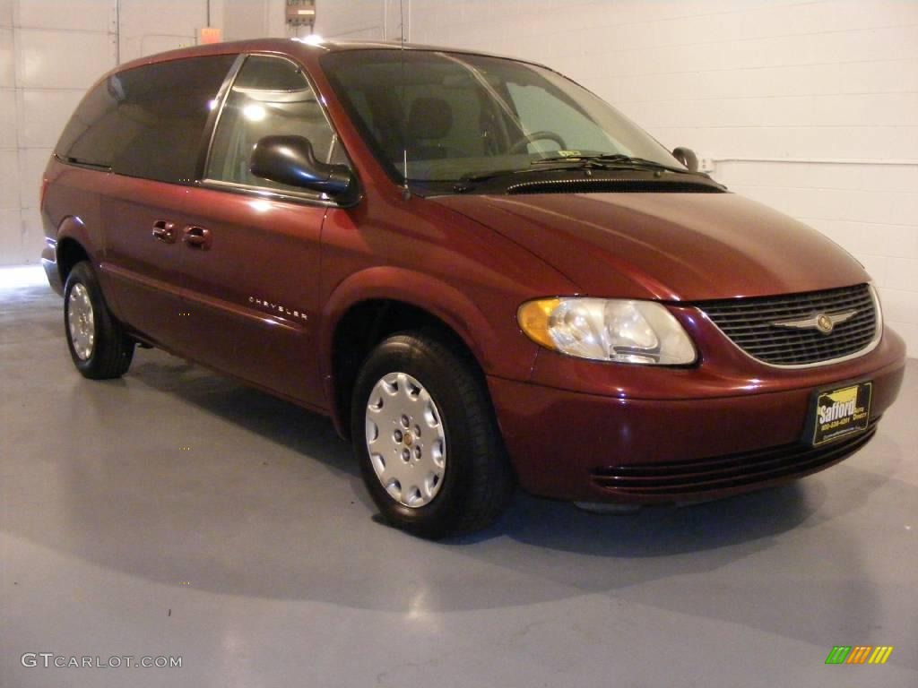 2001 Town & Country LX - Dark Garnet Red Pearl / Taupe photo #3