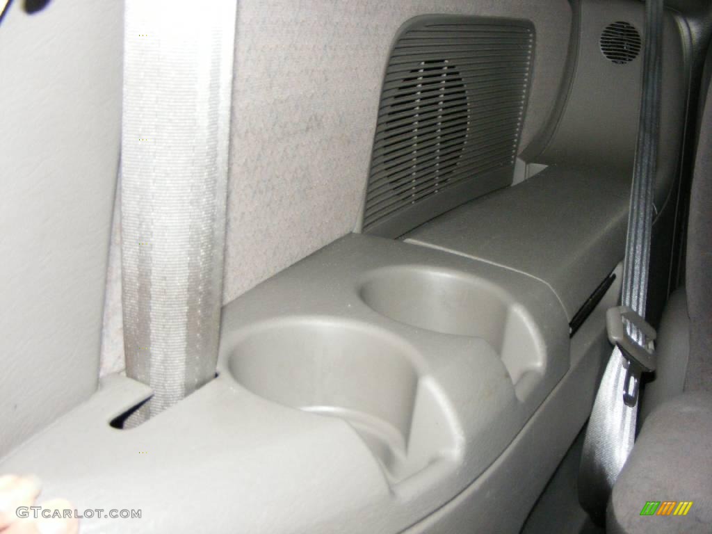 2001 Town & Country LX - Dark Garnet Red Pearl / Taupe photo #30