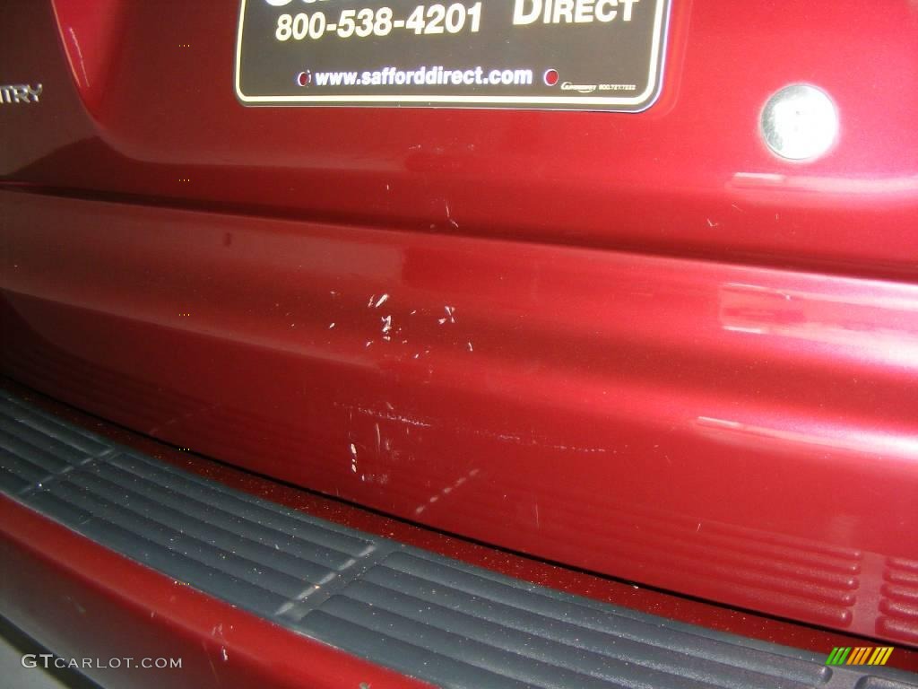 2001 Town & Country LX - Dark Garnet Red Pearl / Taupe photo #36
