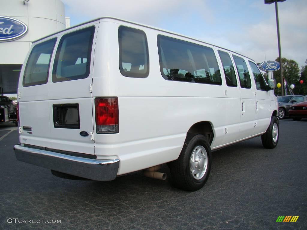 2007 E Series Van E350 Super Duty XLT 15 Passenger - Oxford White / Medium Flint Grey photo #3