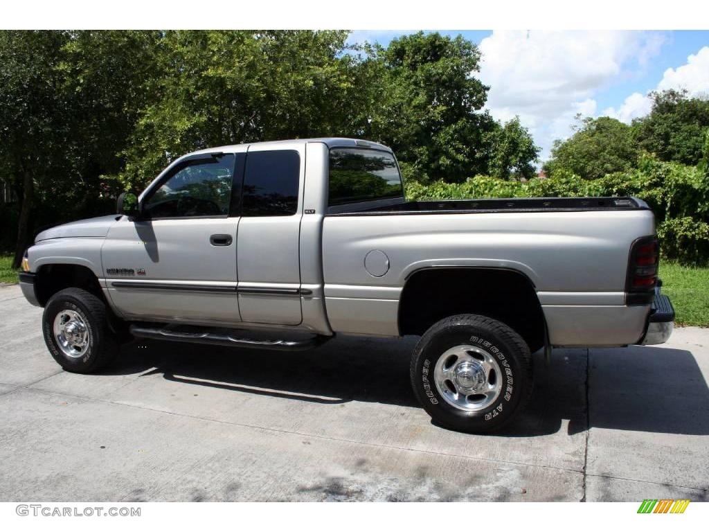 2000 Ram 2500 SLT Extended Cab 4x4 - Light Driftwood Satin Glow / Mist Gray photo #3