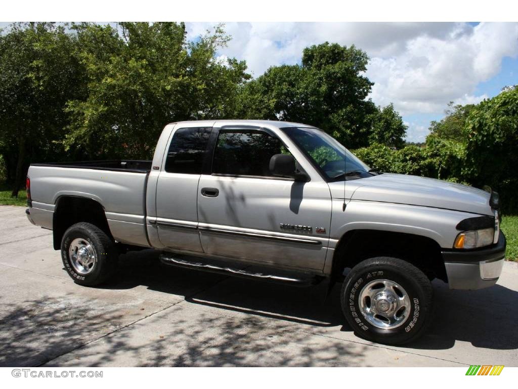 2000 Ram 2500 SLT Extended Cab 4x4 - Light Driftwood Satin Glow / Mist Gray photo #9