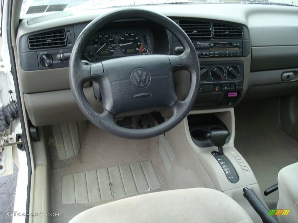 1997 Jetta GLS Sedan - Cool White / Grey photo #12