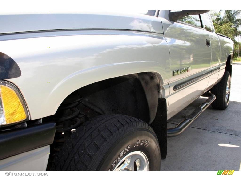 2000 Ram 2500 SLT Extended Cab 4x4 - Light Driftwood Satin Glow / Mist Gray photo #13