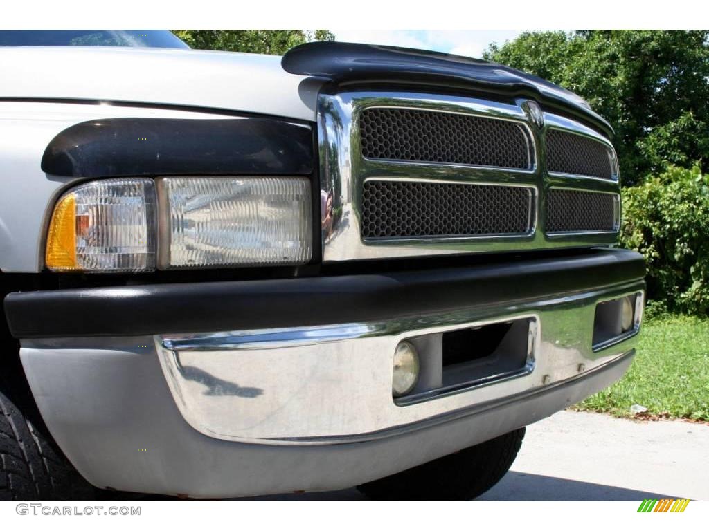 2000 Ram 2500 SLT Extended Cab 4x4 - Light Driftwood Satin Glow / Mist Gray photo #17