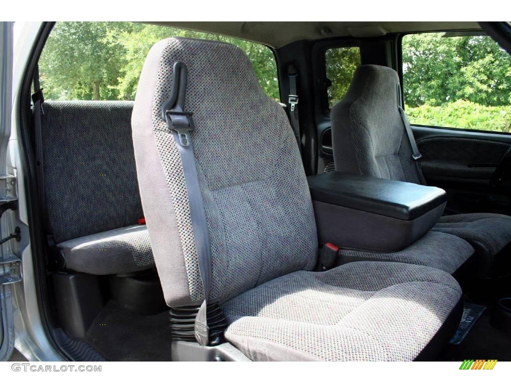 2000 Ram 2500 SLT Extended Cab 4x4 - Light Driftwood Satin Glow / Mist Gray photo #40