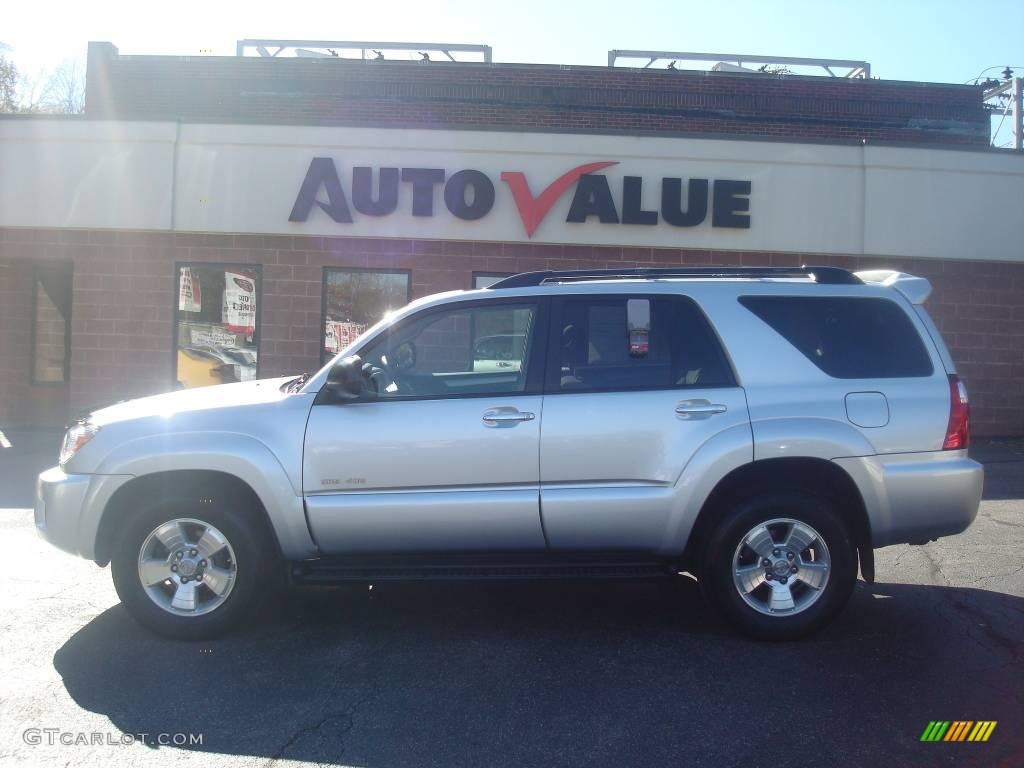 2006 4Runner SR5 4x4 - Titanium Metallic / Stone Gray photo #1