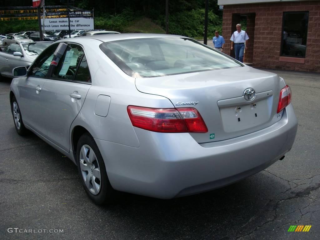 2008 Camry LE - Classic Silver Metallic / Bisque photo #2