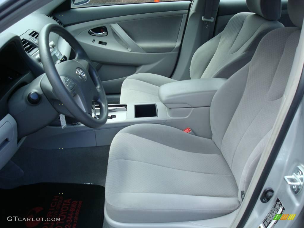 2008 Camry LE - Classic Silver Metallic / Bisque photo #10
