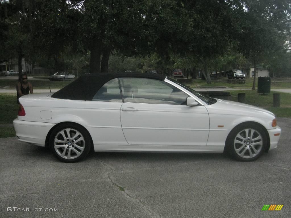 2002 3 Series 330i Convertible - Alpine White / Sand photo #8