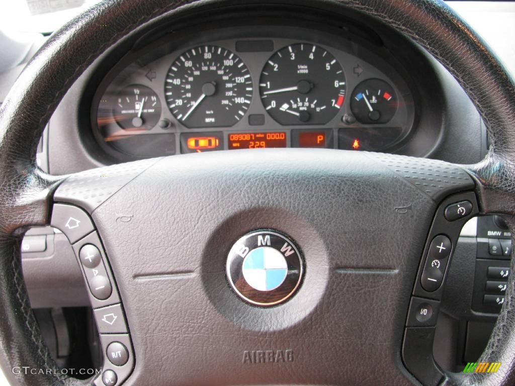 2004 3 Series 325xi Sedan - Alpine White / Black photo #18