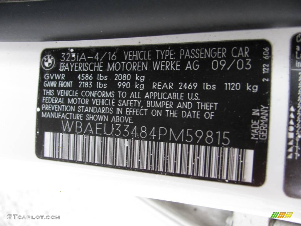 2004 3 Series 325xi Sedan - Alpine White / Black photo #19