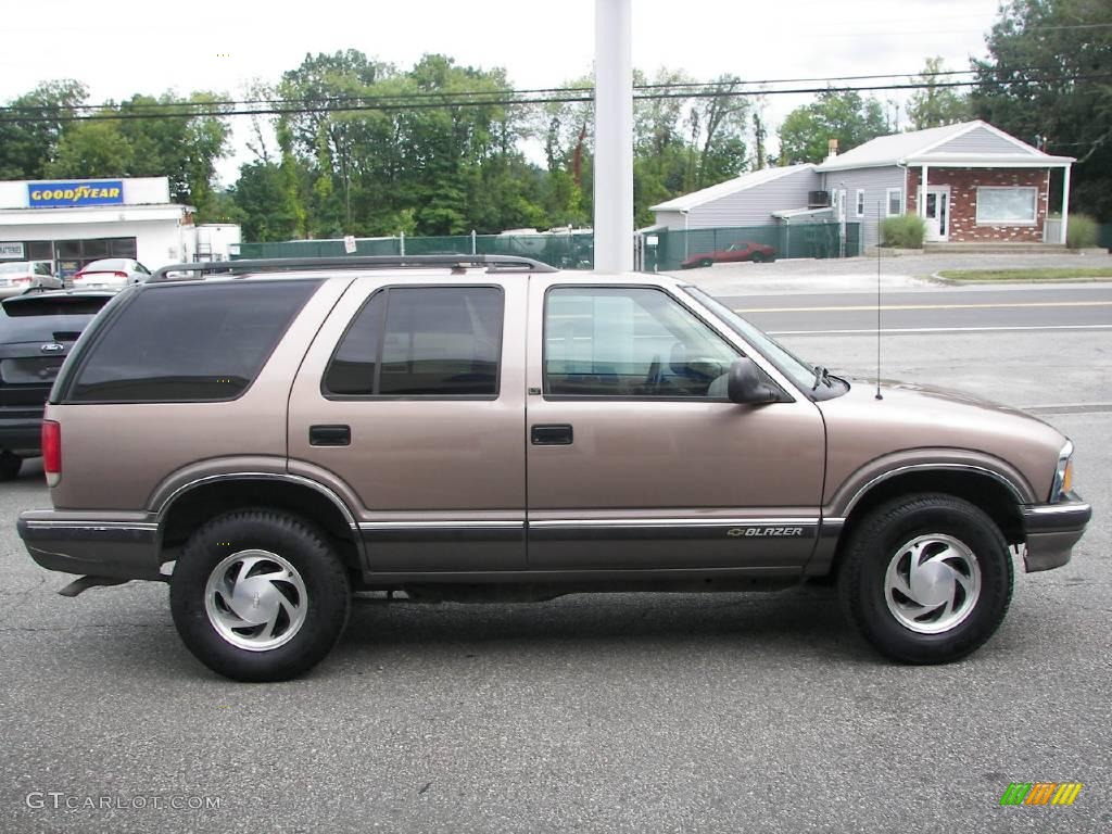 1997 Blazer LT 4x4 - Smokey Caramel Metallic / Neutral photo #14