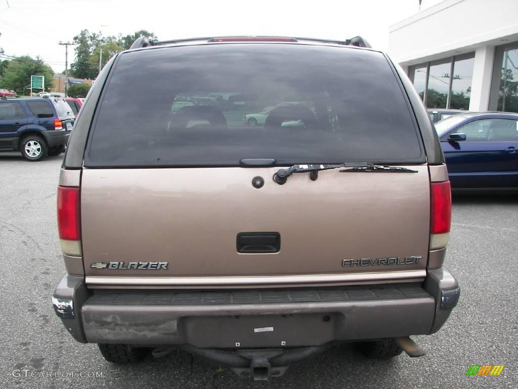 1997 Blazer LT 4x4 - Smokey Caramel Metallic / Neutral photo #16