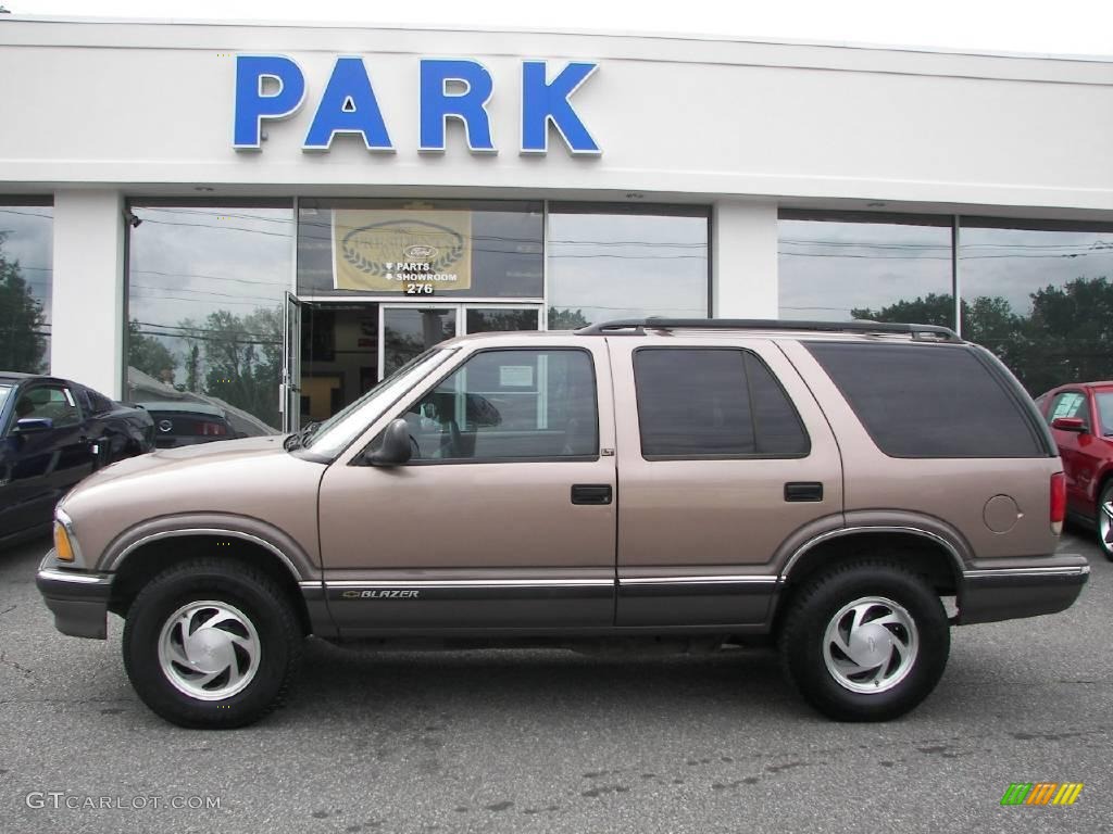1997 Blazer LT 4x4 - Smokey Caramel Metallic / Neutral photo #17