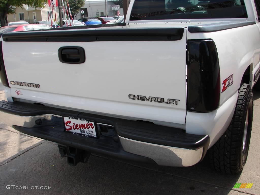 2002 Silverado 1500 LS Regular Cab 4x4 - Summit White / Graphite Gray photo #21