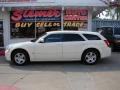 2006 Stone White Dodge Magnum SXT  photo #1