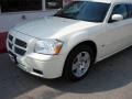 2006 Stone White Dodge Magnum SXT  photo #3