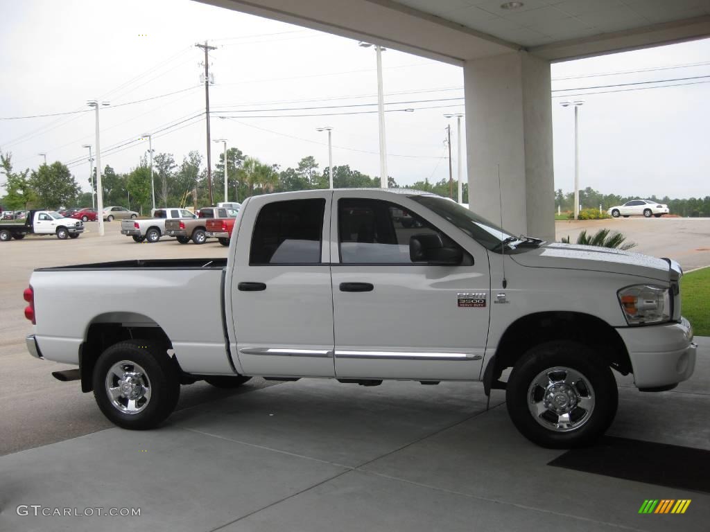 2007 Ram 3500 Laramie Quad Cab 4x4 - Bright White / Medium Slate Gray photo #10