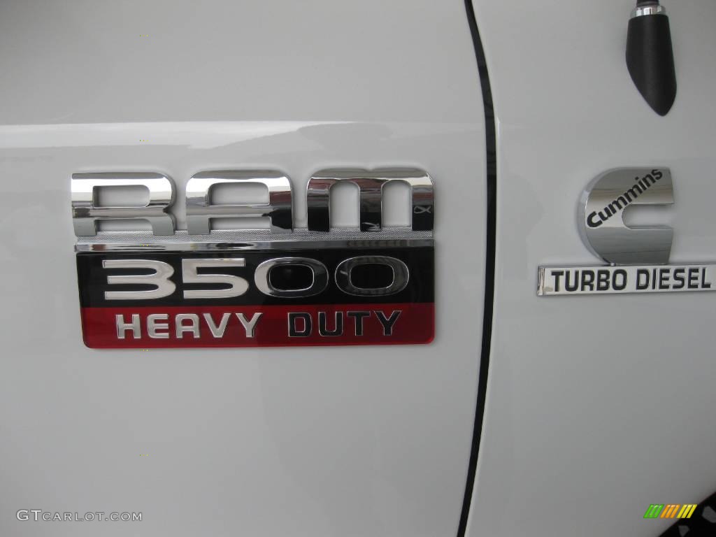 2007 Ram 3500 Laramie Quad Cab 4x4 - Bright White / Medium Slate Gray photo #11