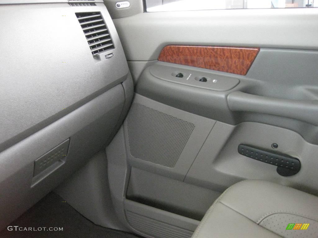 2007 Ram 3500 Laramie Quad Cab 4x4 - Bright White / Medium Slate Gray photo #20