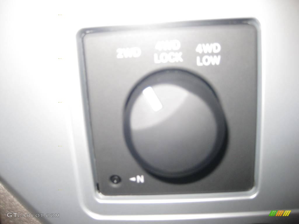 2007 Ram 3500 Laramie Quad Cab 4x4 - Bright White / Medium Slate Gray photo #27