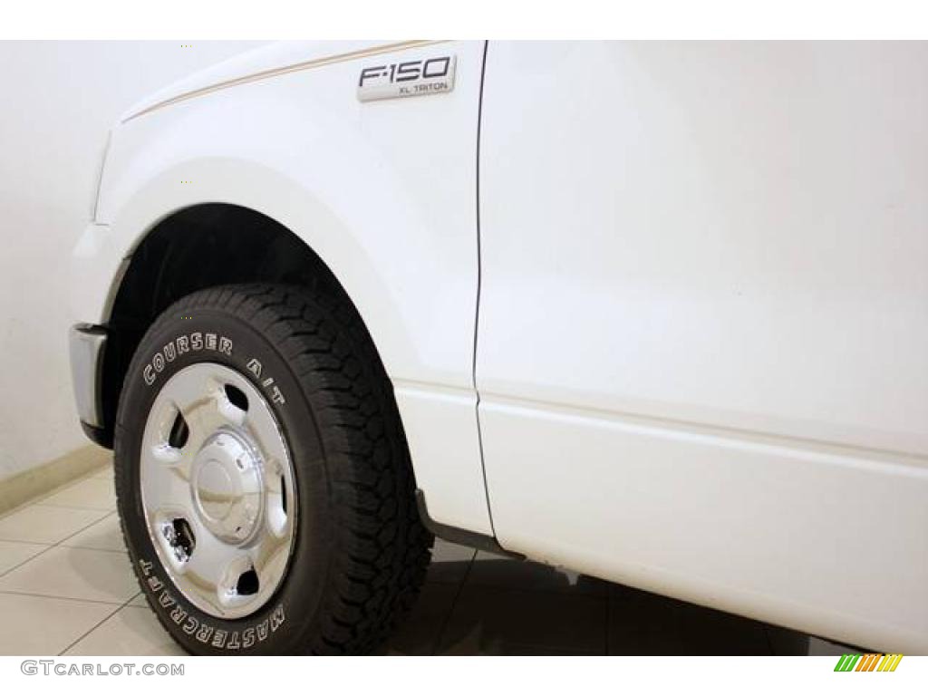 2004 F150 XL SuperCab - Oxford White / Tan photo #18