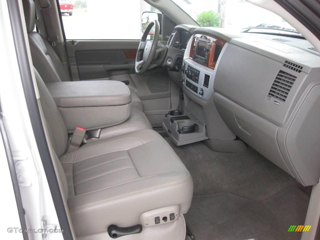 2007 Ram 3500 Laramie Quad Cab 4x4 - Bright White / Medium Slate Gray photo #36