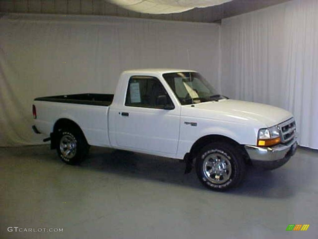 Oxford White Ford Ranger