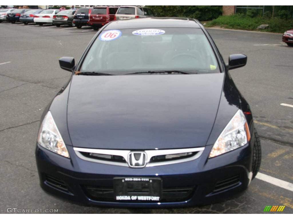 2006 Accord LX V6 Sedan - Royal Blue Pearl / Gray photo #2