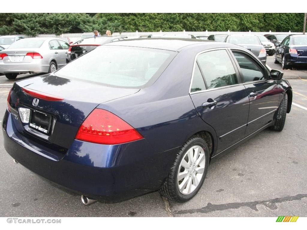 2006 Accord LX V6 Sedan - Royal Blue Pearl / Gray photo #5