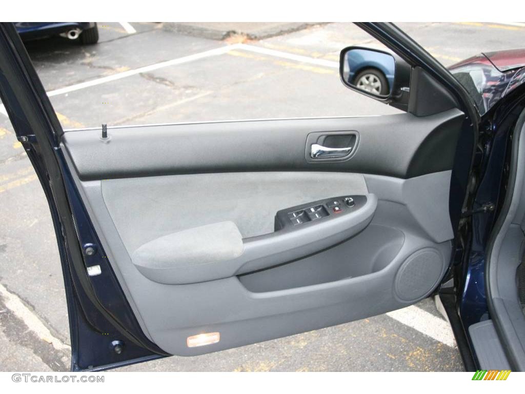 2006 Accord LX V6 Sedan - Royal Blue Pearl / Gray photo #15