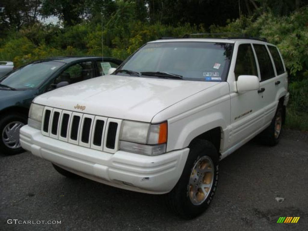 1996 Grand Cherokee Limited 4x4 - Stone White / Beige photo #4