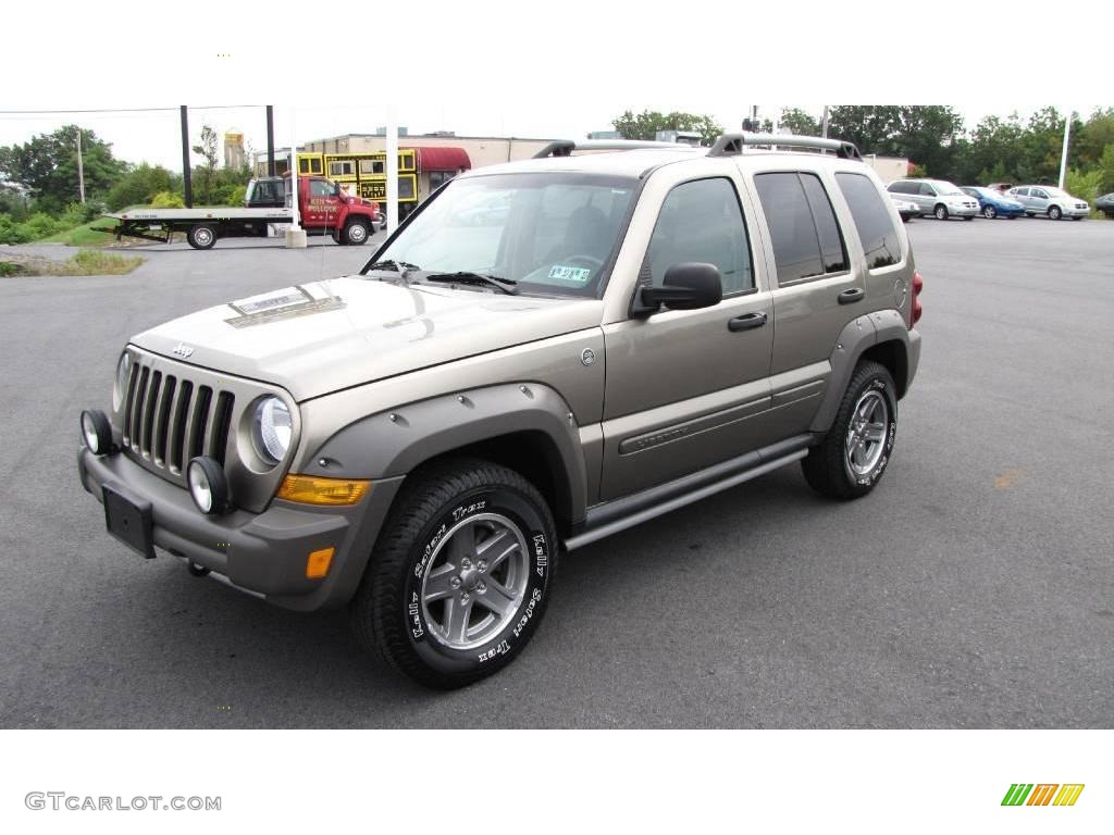 2006 Liberty Renegade 4x4 - Light Khaki Metallic / Dark Khaki/Light Graystone photo #1