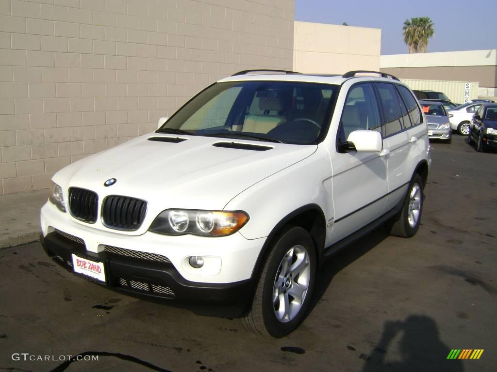 Alpine White BMW X5