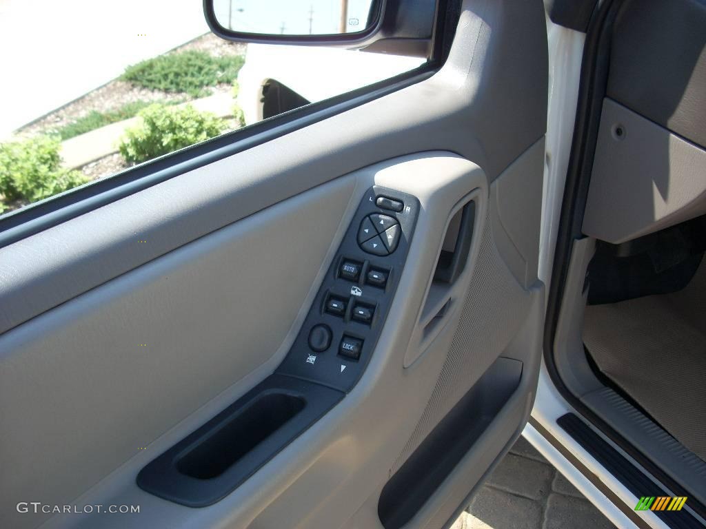 2004 Grand Cherokee Special Edition 4x4 - Stone White / Dark Slate Gray photo #9