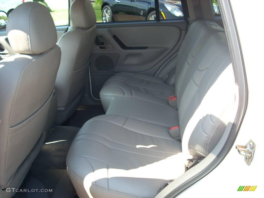 2004 Grand Cherokee Special Edition 4x4 - Stone White / Dark Slate Gray photo #10