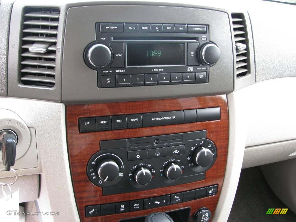 2006 Grand Cherokee Limited 4x4 - Inferno Red Crystal Pearl / Dark Khaki/Light Graystone photo #10