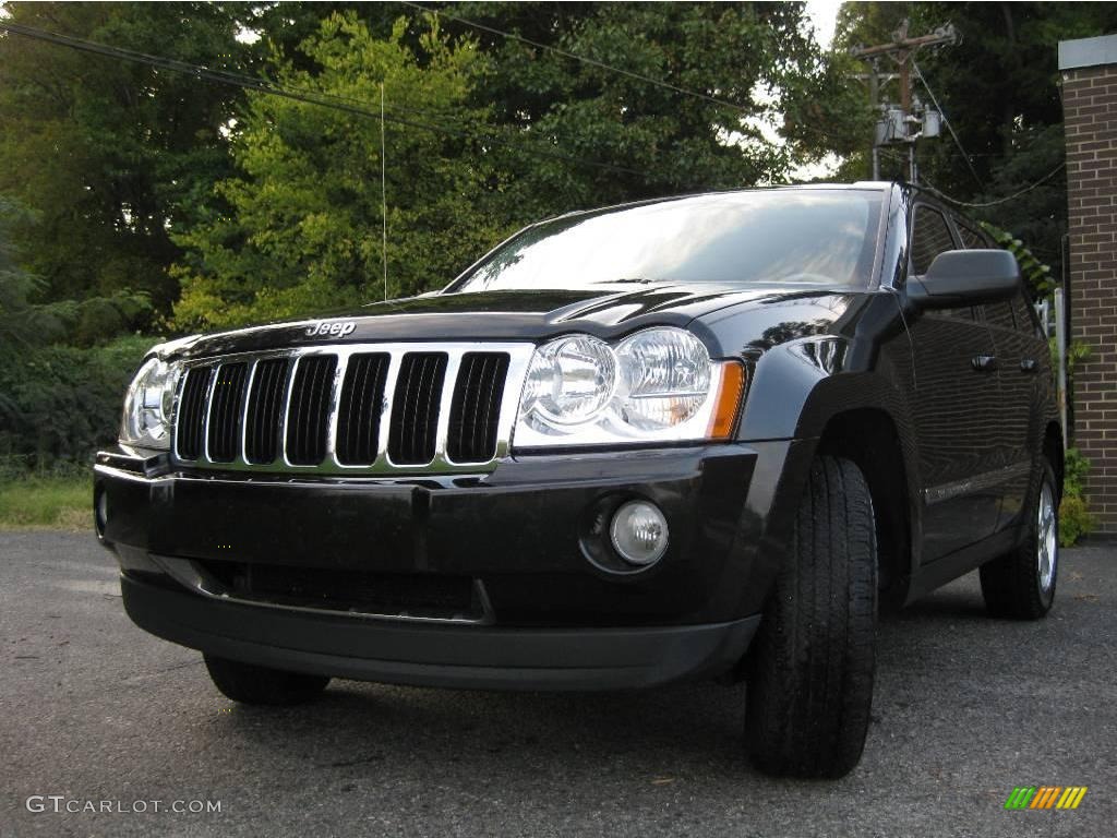 2005 Grand Cherokee Limited - Brilliant Black Crystal Pearl / Khaki photo #4