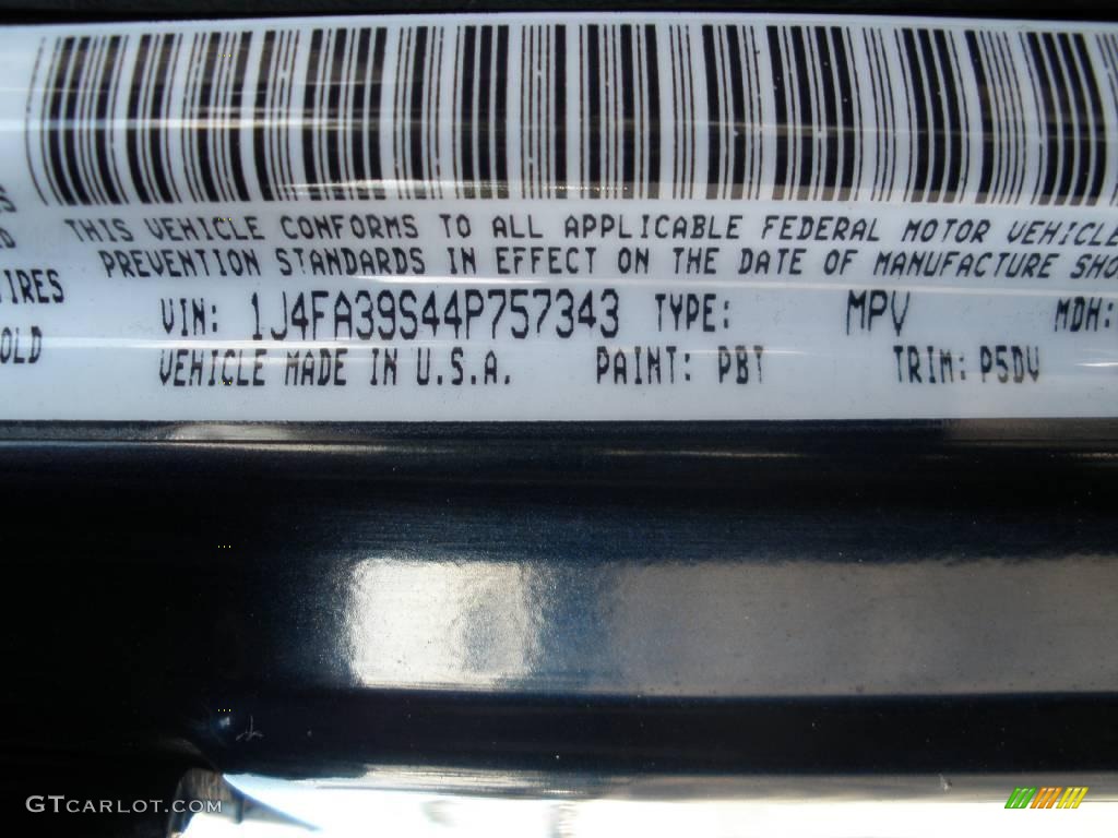 2004 Wrangler X 4x4 - Patriot Blue Pearl / Dark Slate Gray photo #23