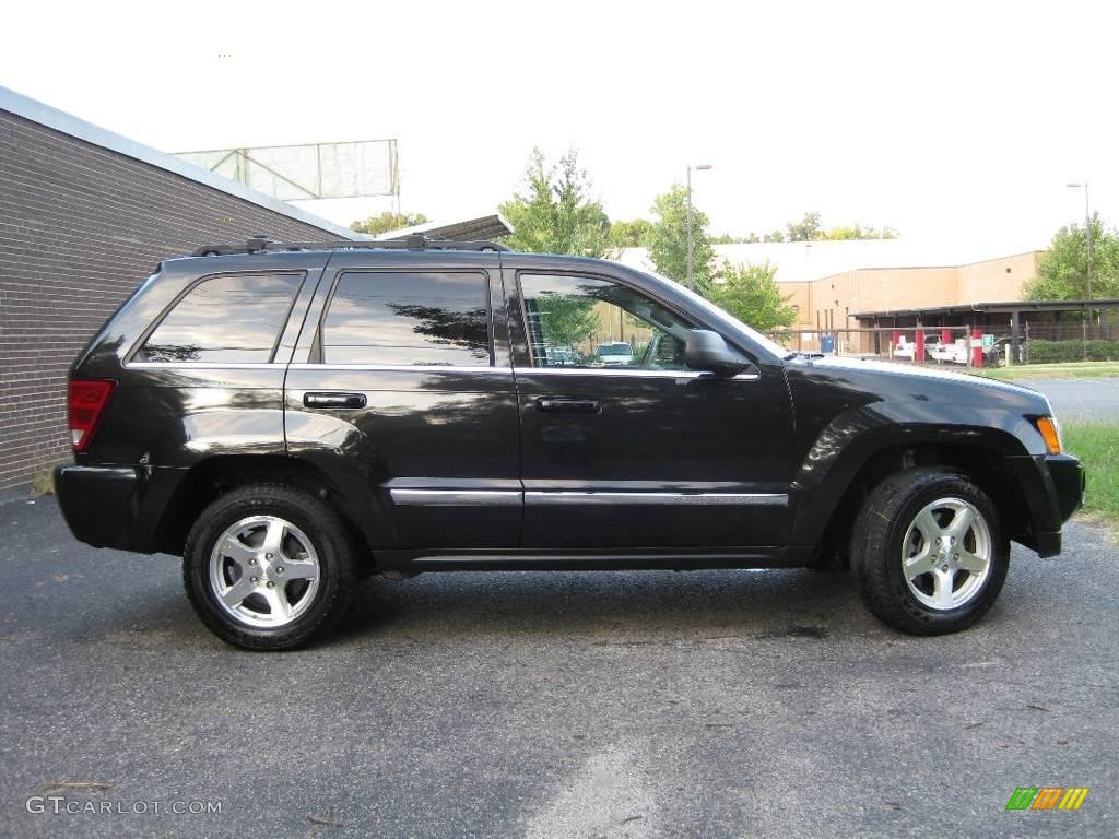 2005 Grand Cherokee Limited - Brilliant Black Crystal Pearl / Khaki photo #9